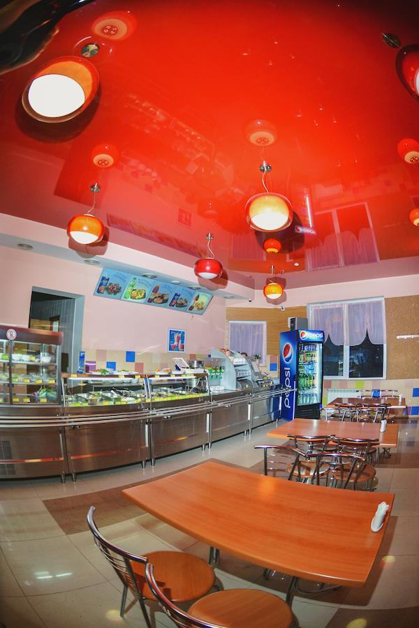 Forsage Hotell Rivne Exteriör bild