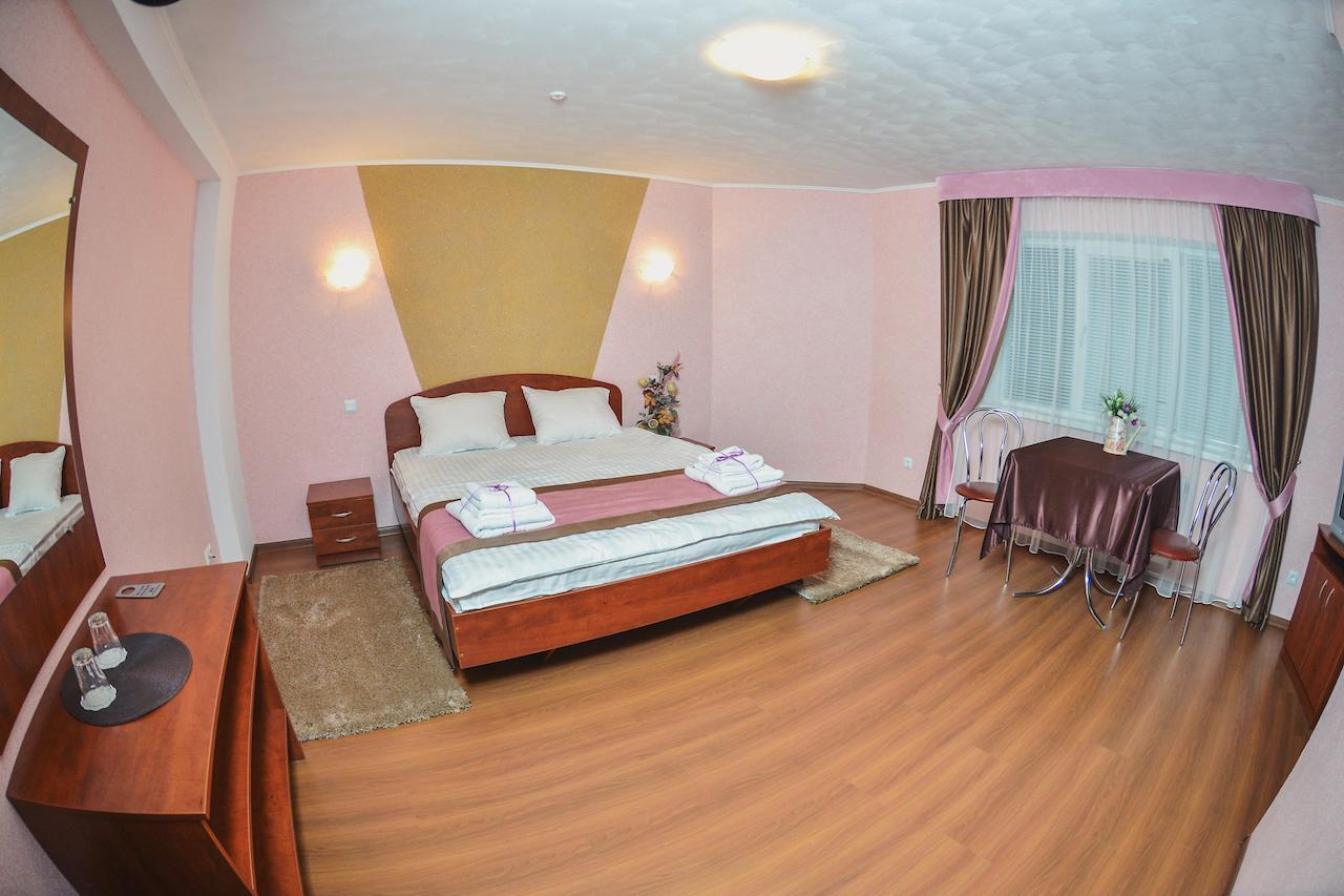 Forsage Hotell Rivne Rum bild