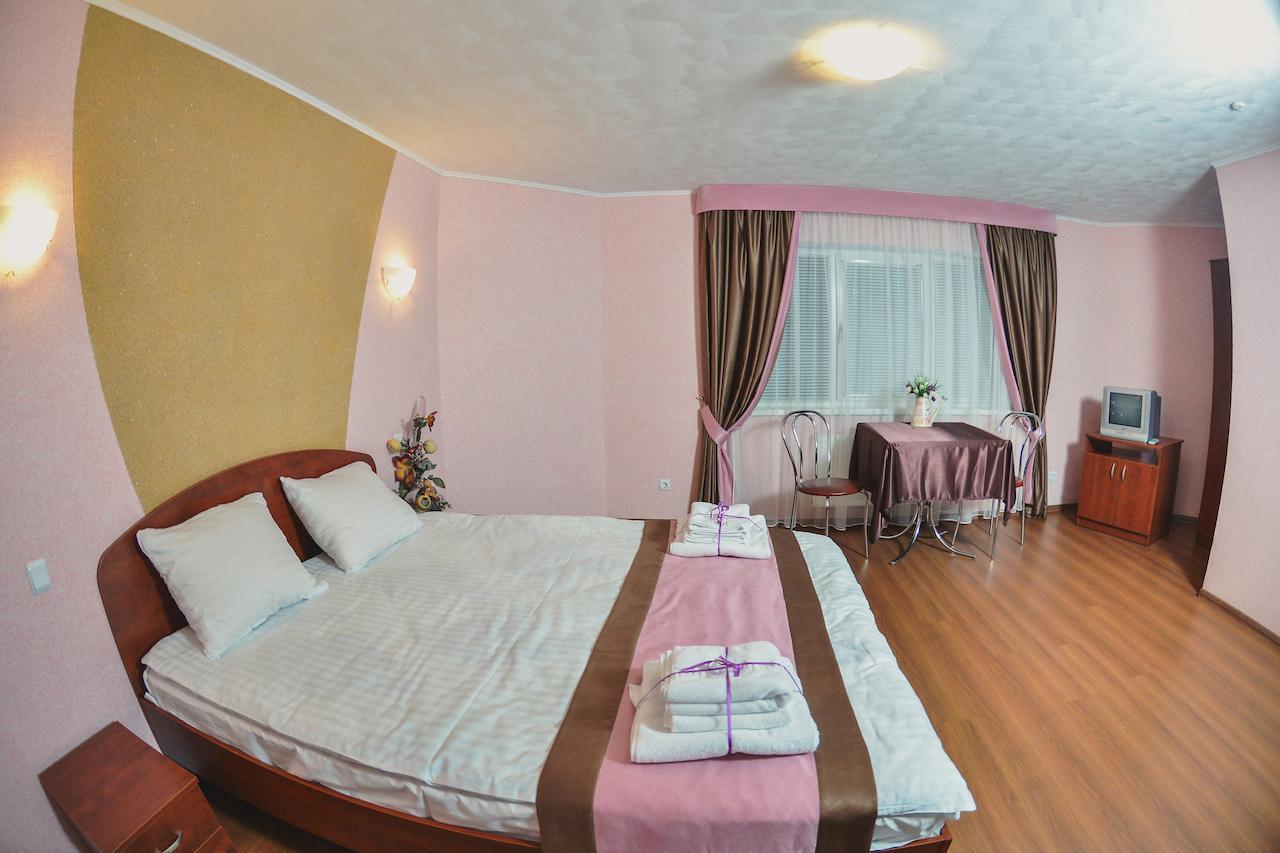Forsage Hotell Rivne Rum bild
