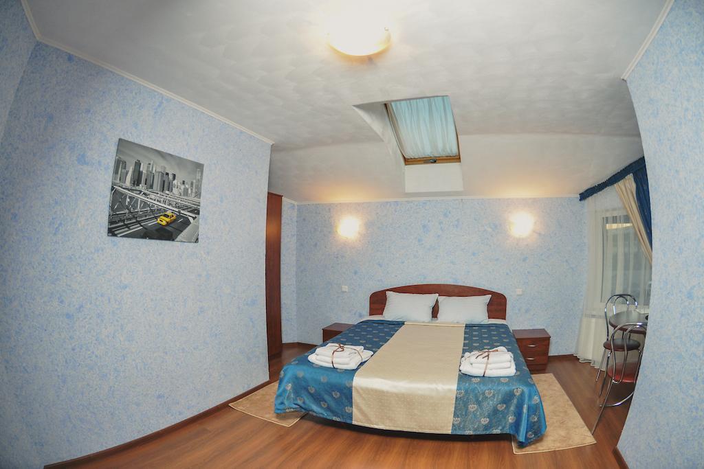 Forsage Hotell Rivne Exteriör bild